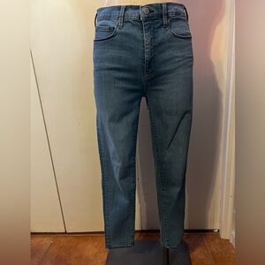 Gap True Skinny Jeans